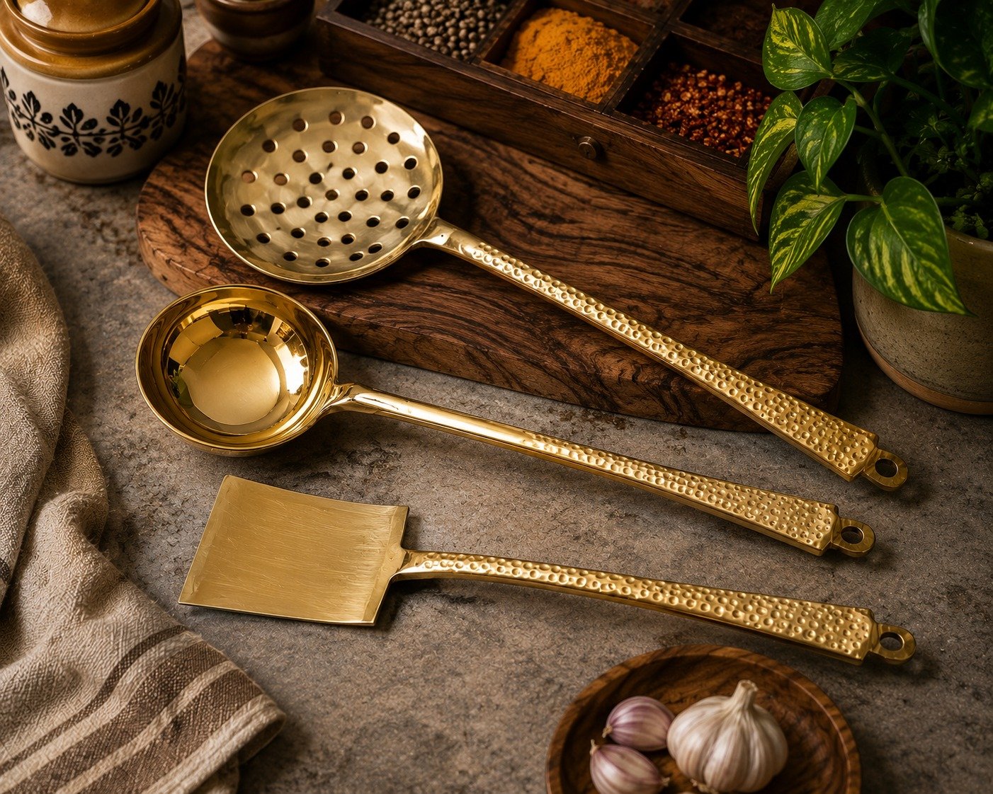 Premium Pure Brass Kitchen Utensil Set (3-Piece) – Hammered Finish Handle - Image 2